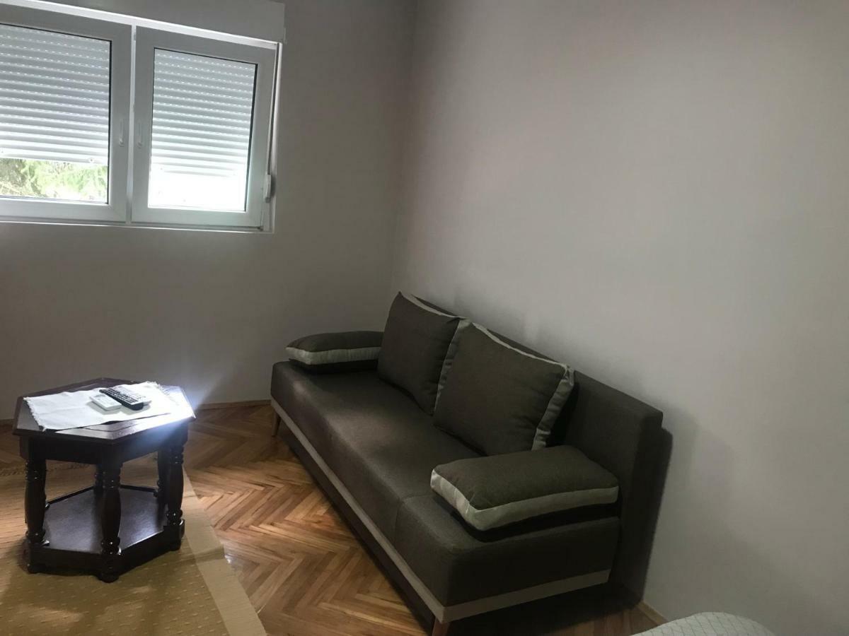 Apartman “Reka Gradac” 발제보 외부 사진